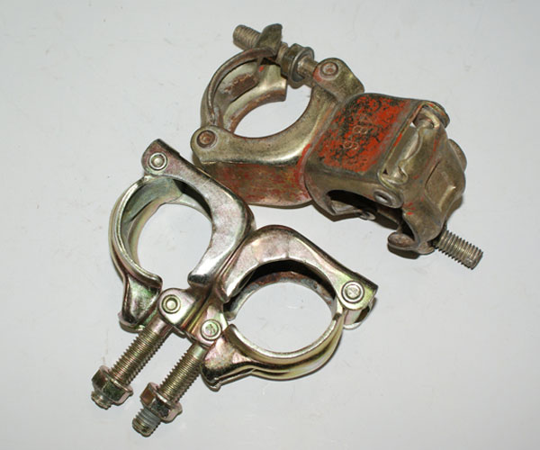Cùm giàn giáo phi 49